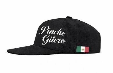PINCHE GÜERO™ 
Snapback White Script Edition
